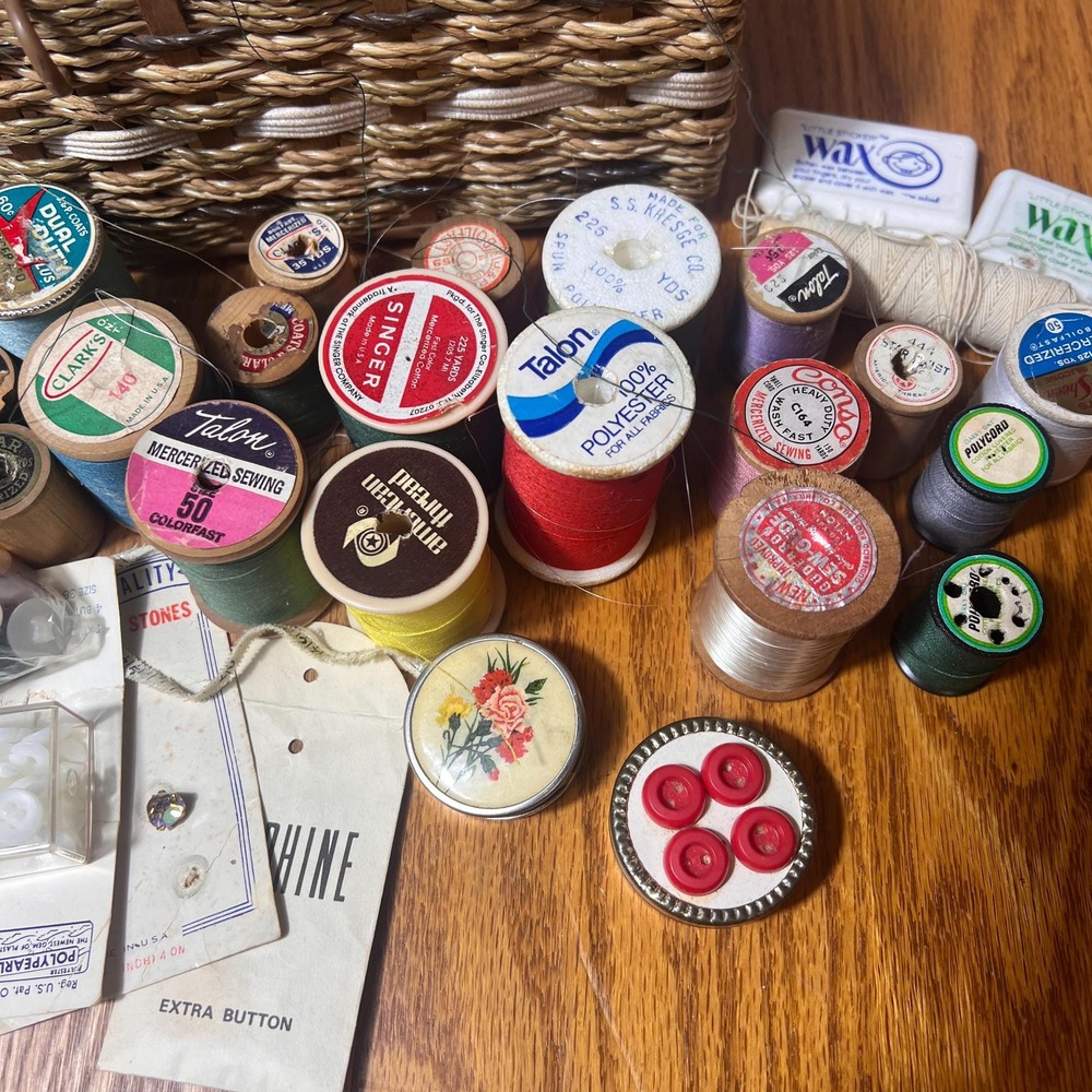 VTG Sewing Notions Lot with Antique Thread Spools, Buttons, Snaps & NO Basket - Picture 4 of 8